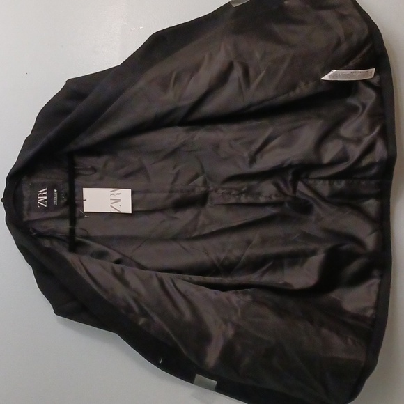 Zara size XLarge women's black wool blend coat. - Picture 11 of 17